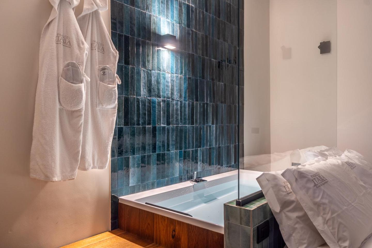 Palazzo Italia Suites Bari Eksteriør bilde